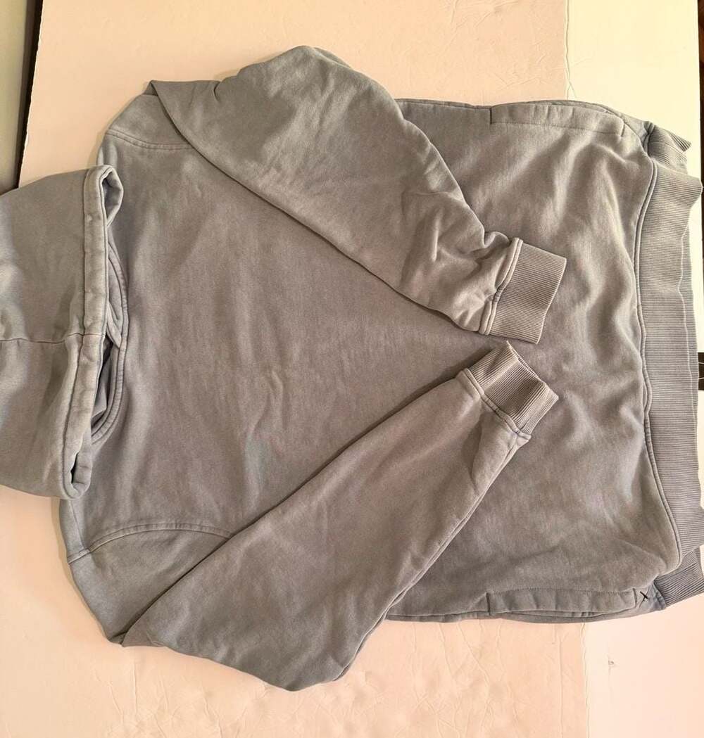 Cuts Classic Hoodie Sweatshirt Gray Size Large